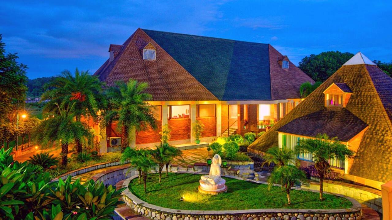 Pyramid Home Divine - A Wellness Resort Dehradún Kültér fotó
